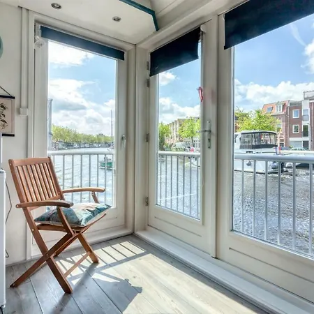 Modern 2 Floor Boathouse At The Spaarne River