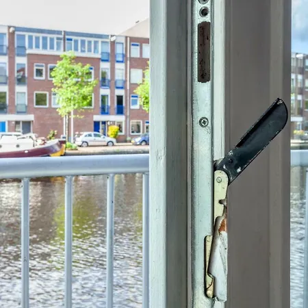 Modern 2 Floor Boathouse At The Spaarne River Daire Haarlem