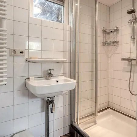 Modern 2 Floor Boathouse At The Spaarne River Daire Haarlem