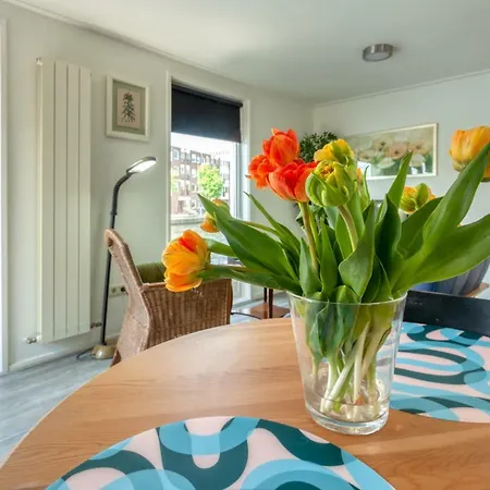 Modern 2 Floor Boathouse At The Spaarne River *
