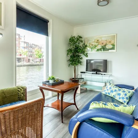 Modern 2 Floor Boathouse At The Spaarne River Daire